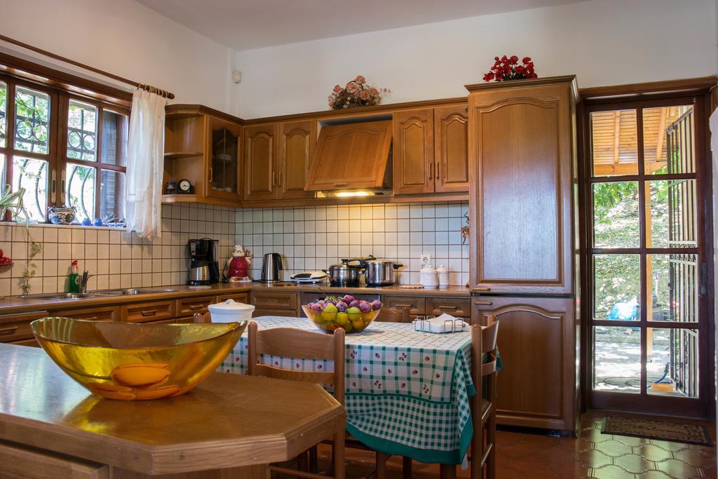 Alexandra Villa 斯塔罗斯 外观 照片